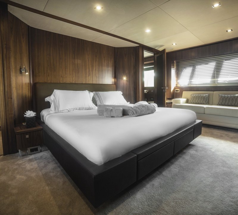 The 28m Yacht BLADE 6