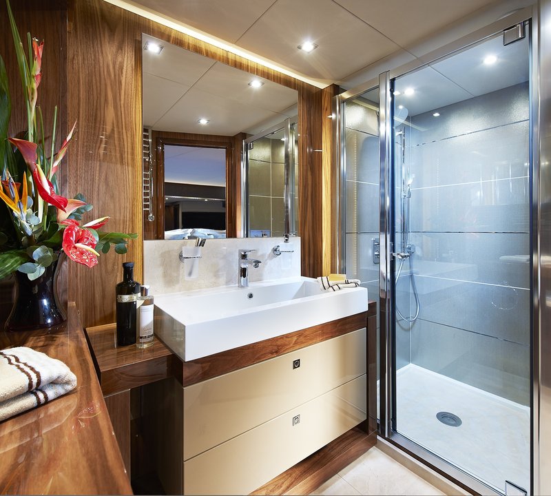 The 28m Yacht OASIS