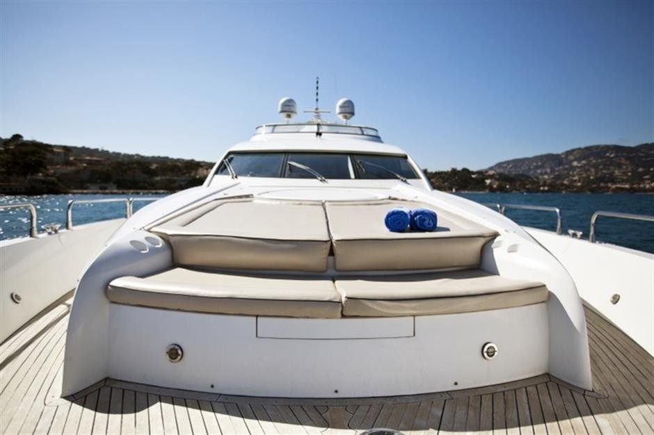 The 28m Yacht WINNING STREAK