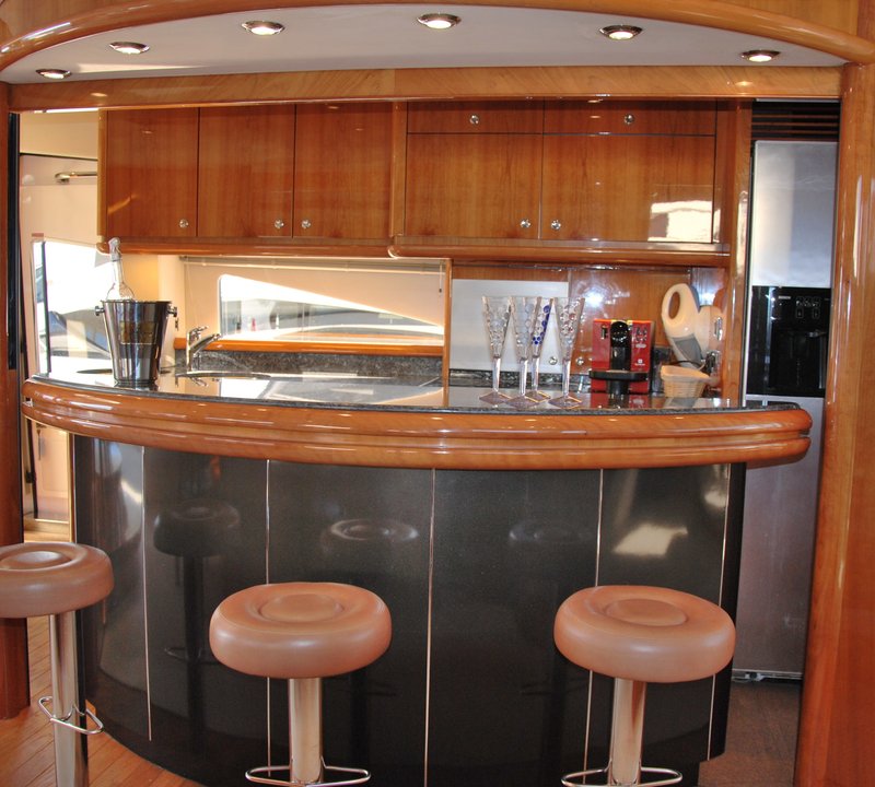 The 28m Yacht WINNING STREAK
