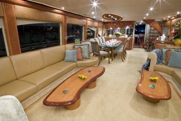 The 28m Yacht YOLY