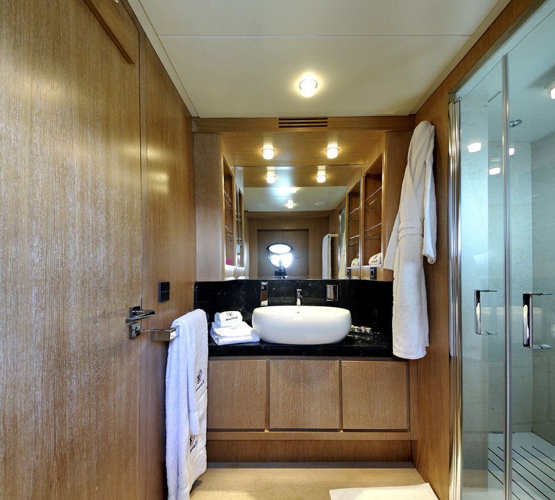 The 29m Yacht MASTIFF