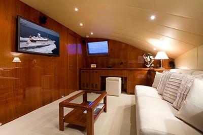 The 30m Yacht BOJANGLES
