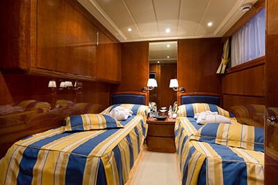 The 30m Yacht BOJANGLES