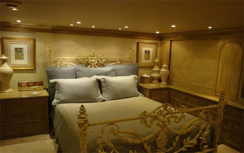 The 30m Yacht BY GRACE
