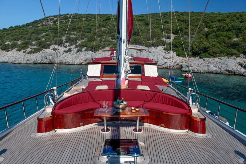 The 30m Yacht CLARISSA