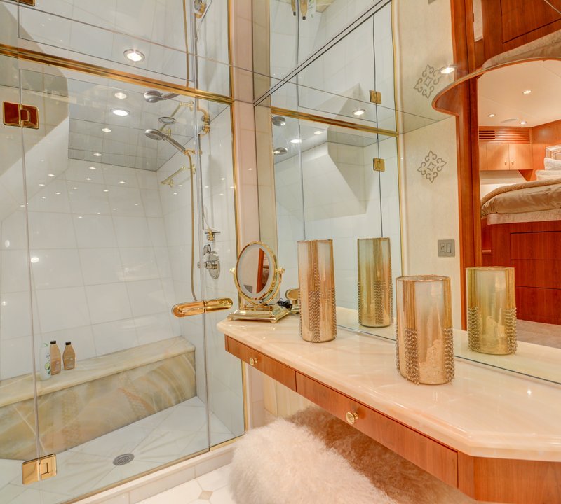 The 30m Yacht CRESCENDO