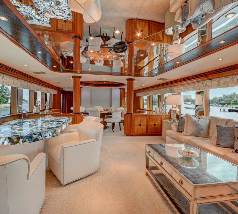 The 30m Yacht CRESCENDO