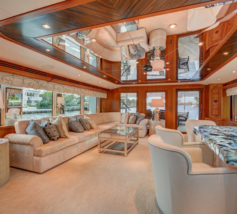 The 30m Yacht CRESCENDO