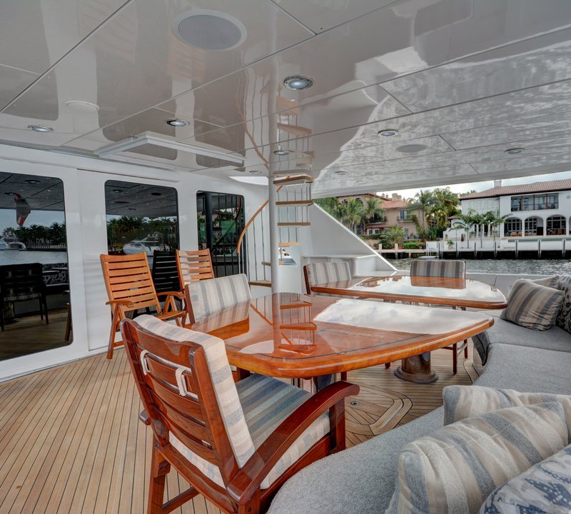 The 30m Yacht CRESCENDO