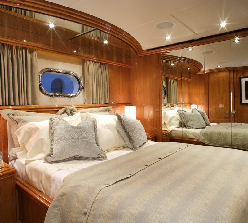 The 30m Yacht LA DOLCE VITA
