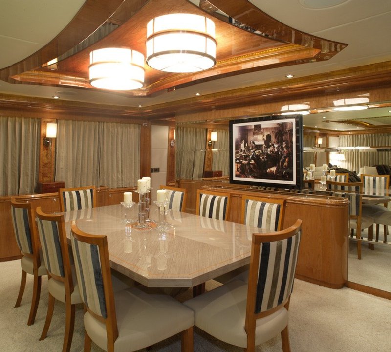 The 30m Yacht LA DOLCE VITA