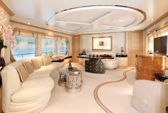 The 30m Yacht LA MASCARADE