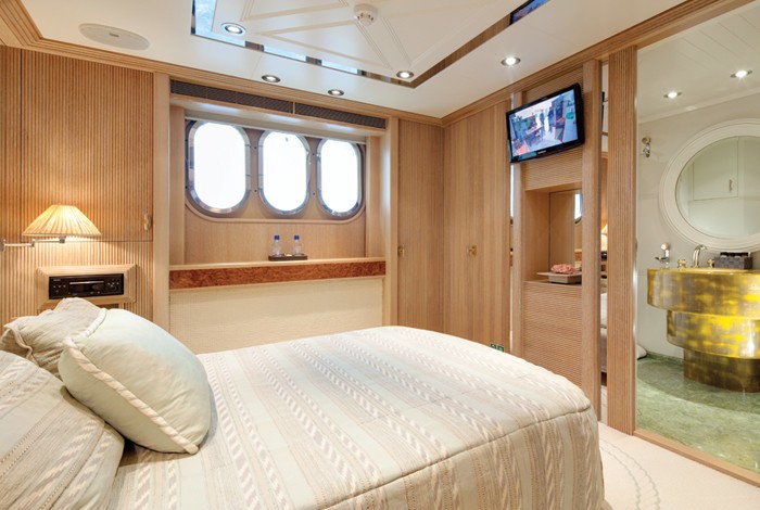 The 30m Yacht LA MASCARADE