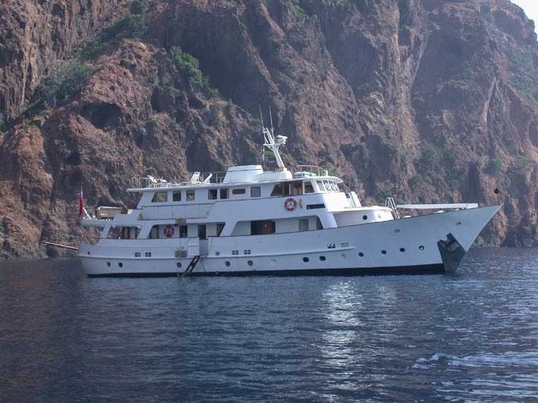 The 30m Yacht LE KIR ROYAL