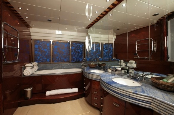 The 30m Yacht L'OR