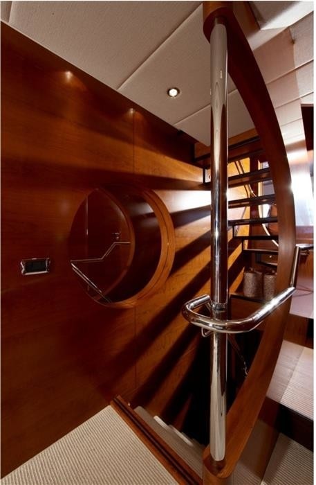 The 30m Yacht MAXIMUS