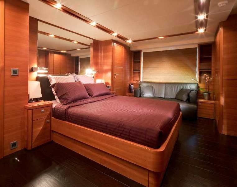 The 30m Yacht MAYAMA