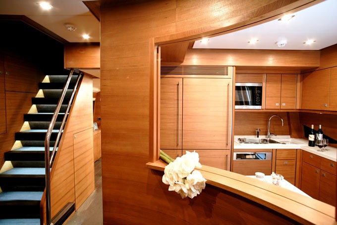 The 30m Yacht MAYAMA