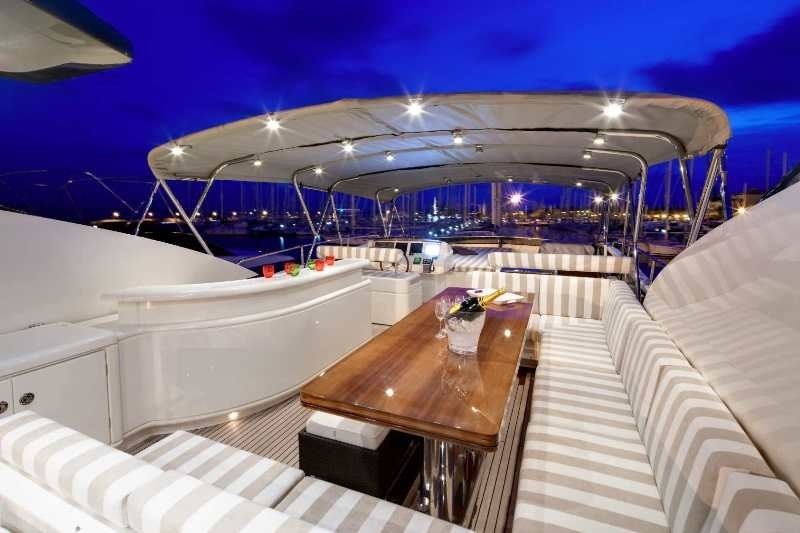The 30m Yacht MAYAMA