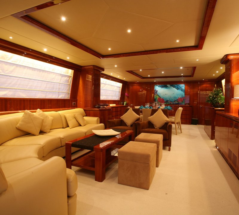 The 30m Yacht POWDERMONKEY OF LONDON