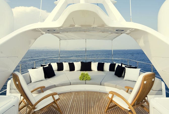 The 30m Yacht SALU