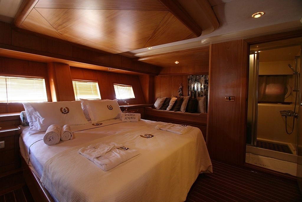 The 30m Yacht SCHATZ
