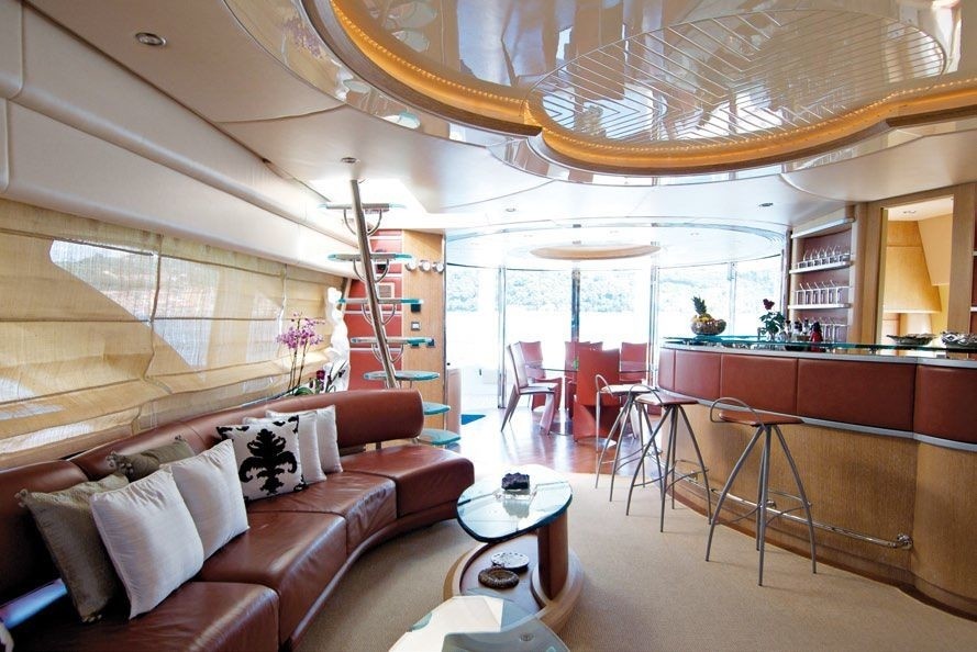 The 30m Yacht SEVEN