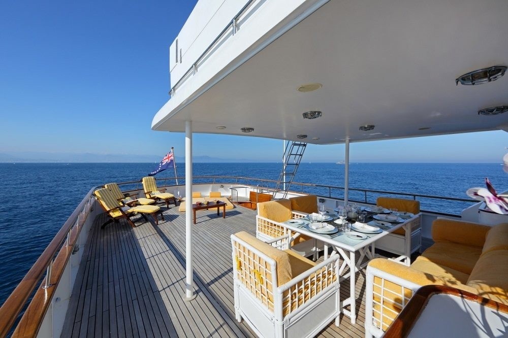 The 30m Yacht SPREZZATURA
