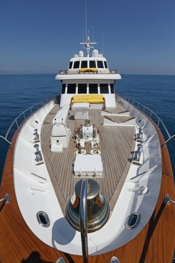 The 30m Yacht SPREZZATURA