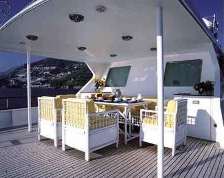 The 30m Yacht SPREZZATURA