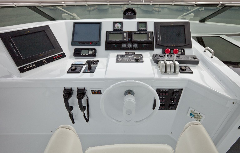 The 30m Yacht SUNDAY MONEY