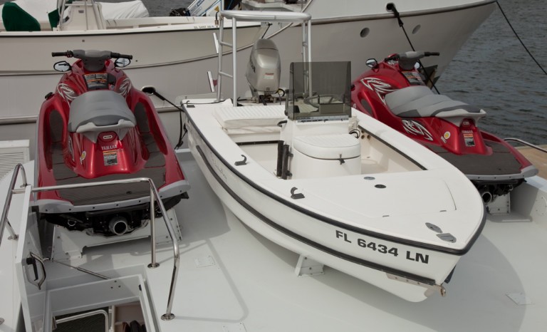 The 30m Yacht SUNDAY MONEY