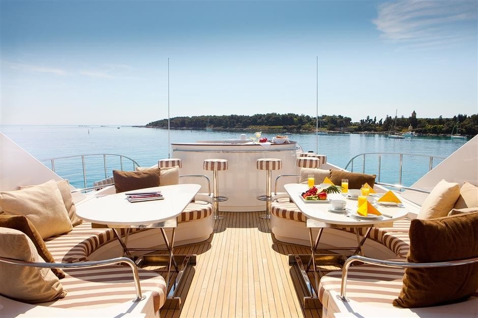 The 30m Yacht SUPERTOY