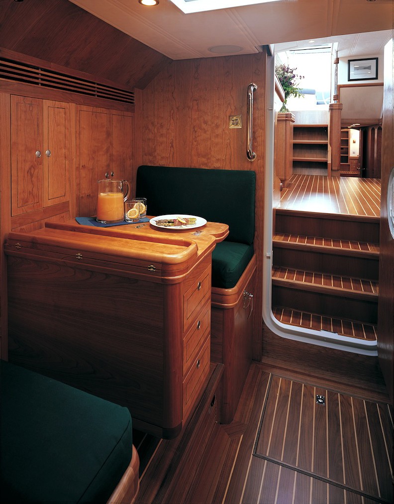 The 30m Yacht WAVELENGTH