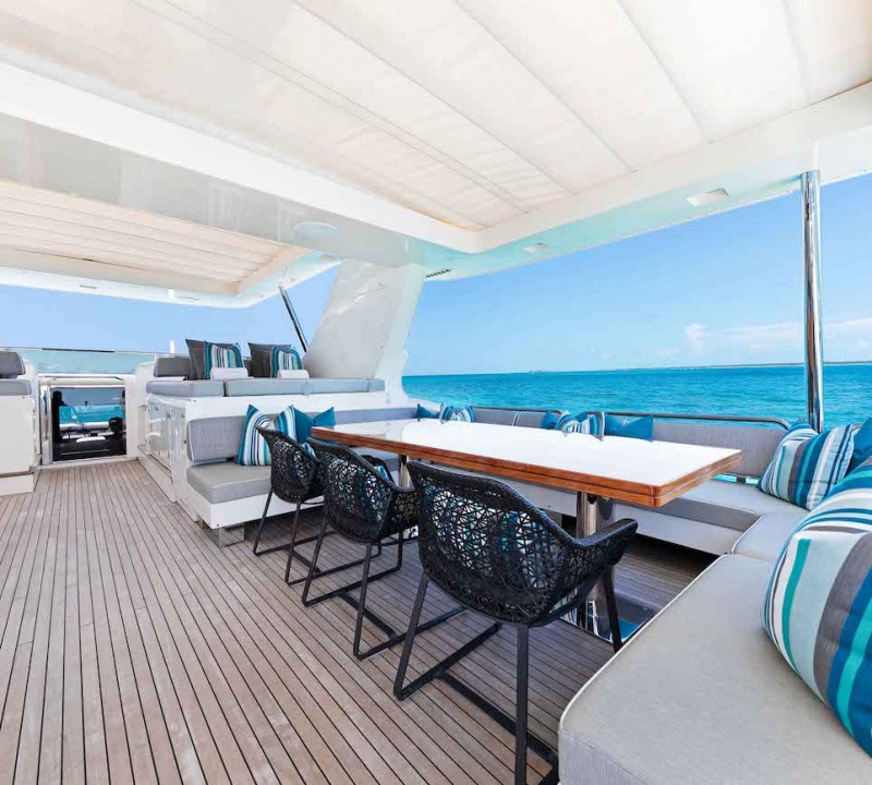 Flybridge Dining