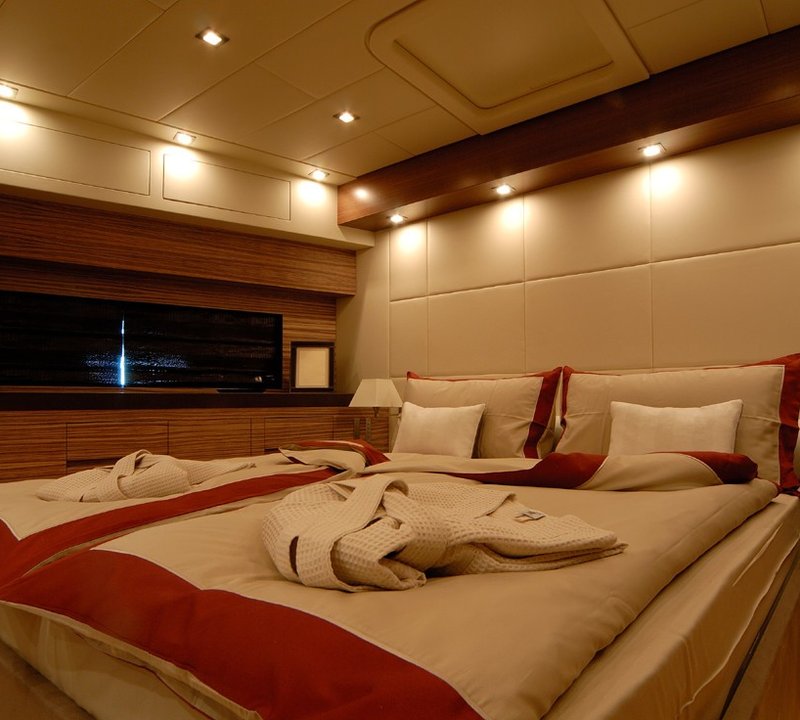 The 31m Yacht ALEON