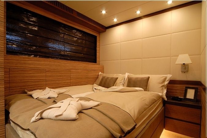 The 31m Yacht ALEON