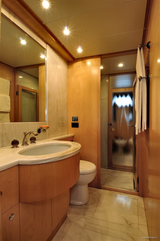 The 31m Yacht ARIA