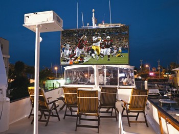 Life On Yacht BANYAN