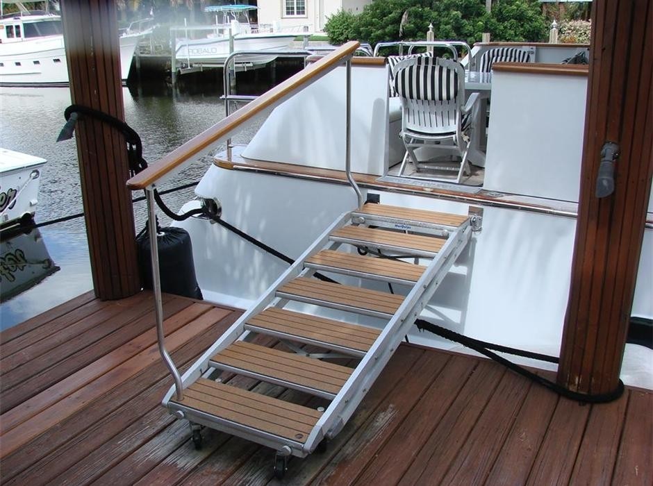 The 31m Yacht LIQUIDITY