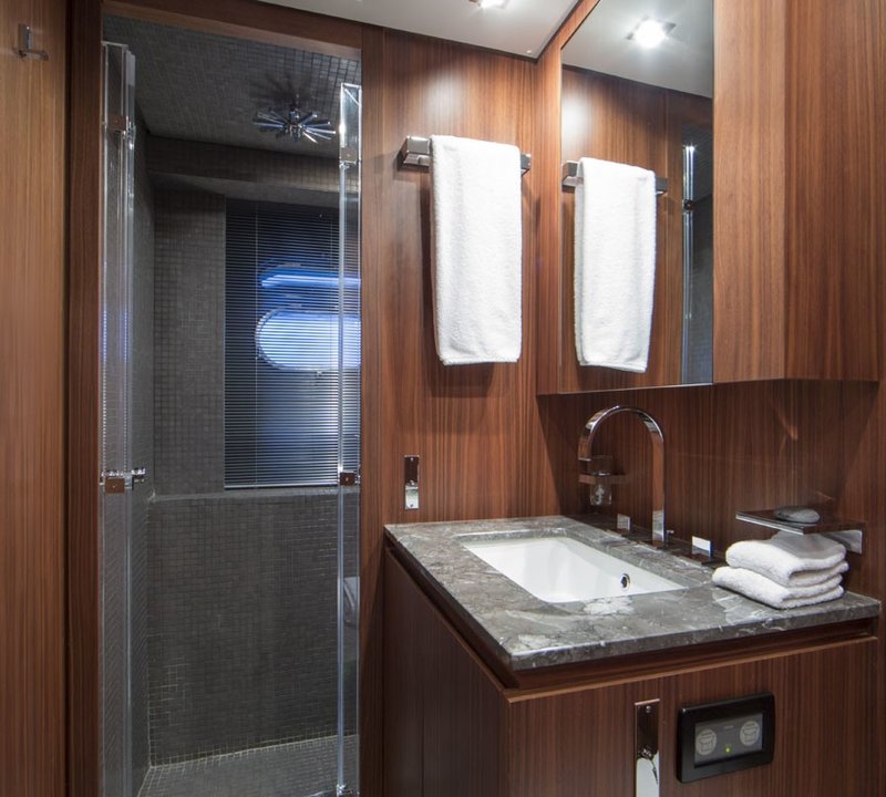 The 31m Yacht RG512
