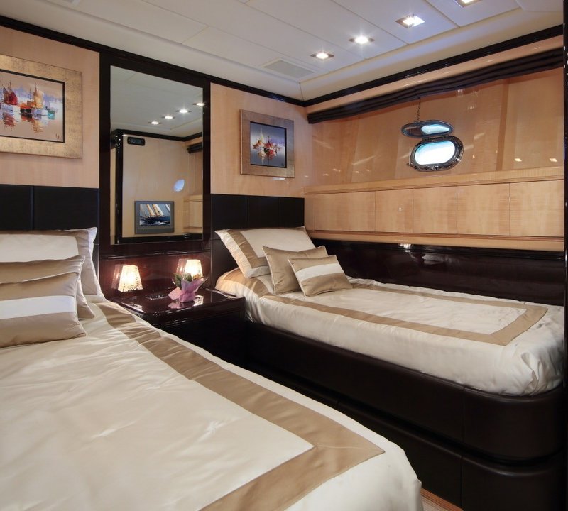 The 31m Yacht VERA