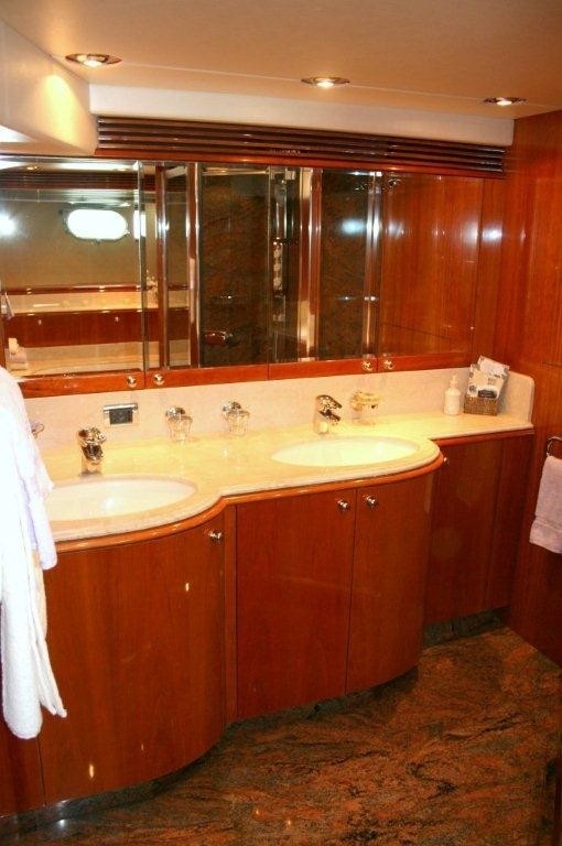 The 32m Yacht BEACHSEEKER