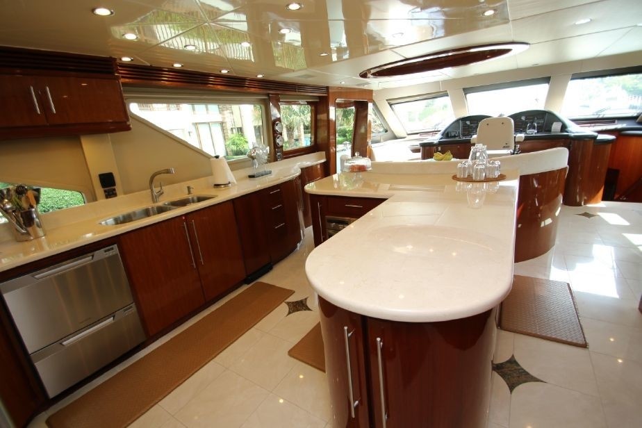 The 32m Yacht EXIT STRATEGY