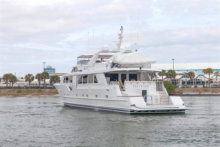 The 32m Yacht FREE BIRD