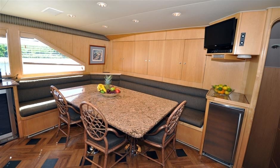 The 32m Yacht LUCKY STARS