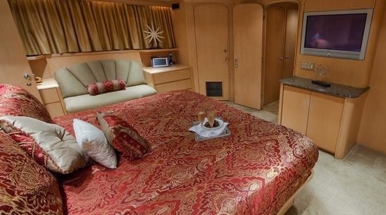 The 32m Yacht LUCKY STARS