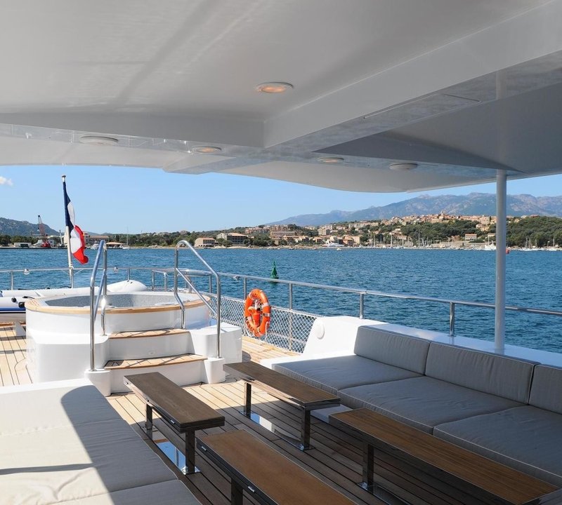 The 32m Yacht PAOLYRE