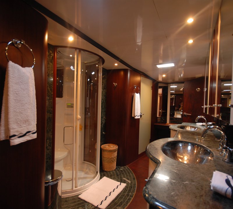 The 32m Yacht ROSINANTE OF NOTIKA
